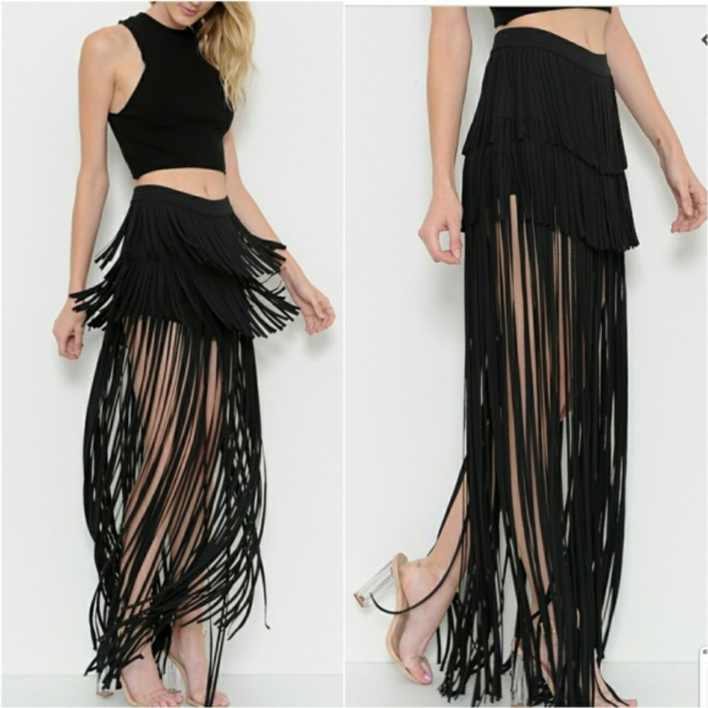 ■LAST 1■BOHO BLACK FRINGE SKIRT W/ SHORTS - Picture 3 of 3